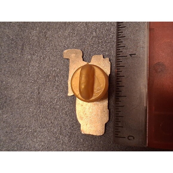 Vintage Camaro Enamel Lapel Pin Muscle Car - Picture 3 of 3